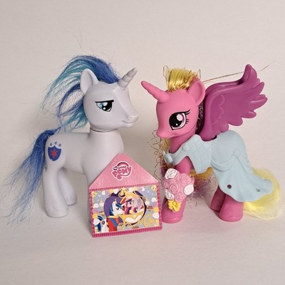 G4 My Little Pony Shining Armor Wedding Castle Princess Cadance Jewel Salon