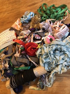 Vintage Bänder / knapp ein Kilo / Zierborte