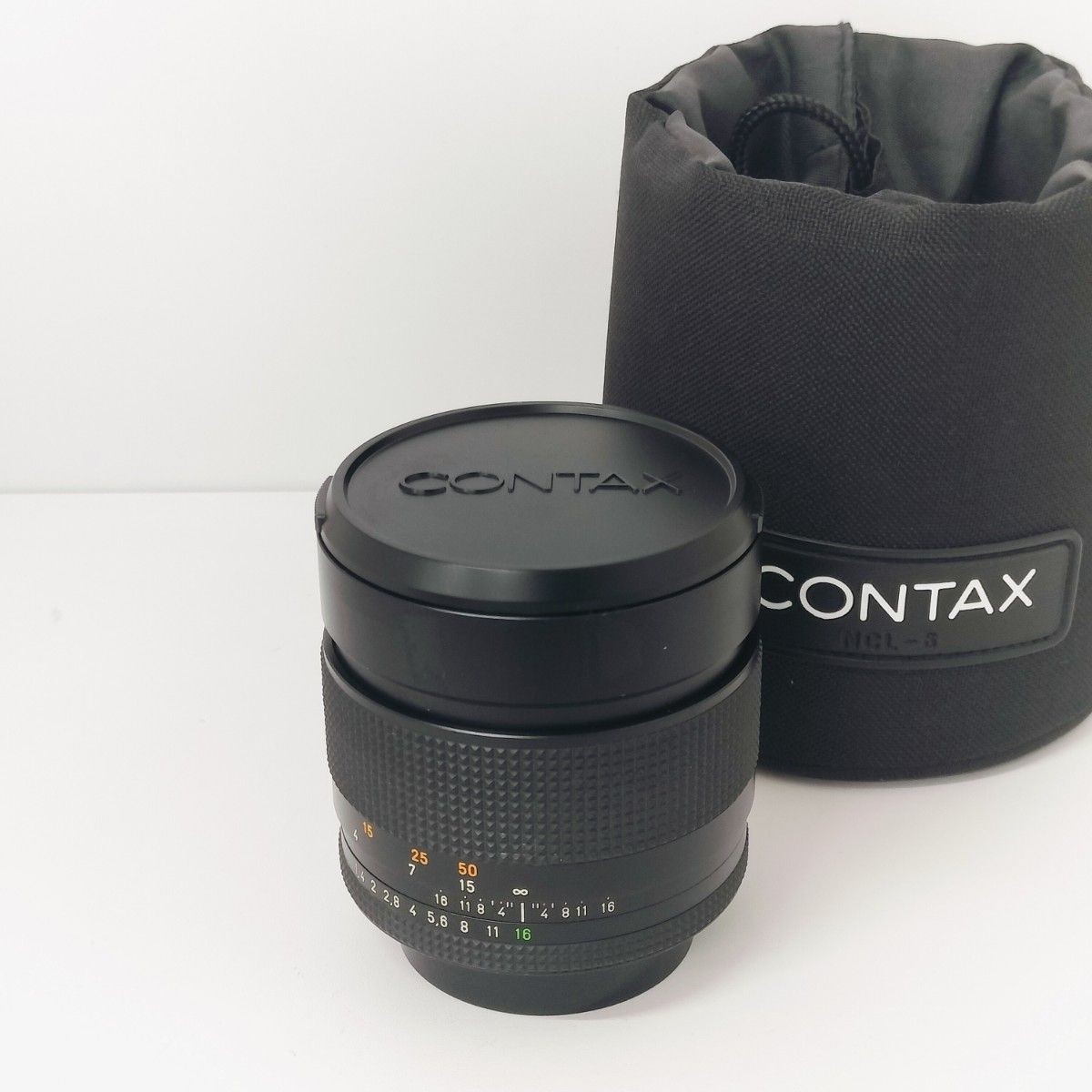 CONTAX Carl Zeiss Planar 85mm F1.4 T MMJ Lens CY Mount Portrait