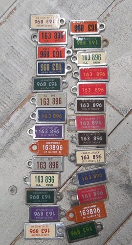 Vintage 1950’s 1960’s Illinois DAV Mini License Plate Key Chain Tags Lot Of 26