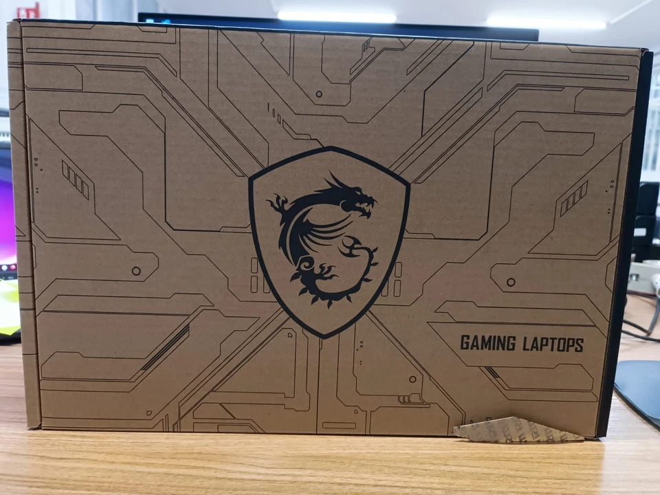 MSI Notebook Gaming Thin 15 B13VE-1686IT i7 16GB 512GB SSD RTX 4050 - Immagine 4 di 4