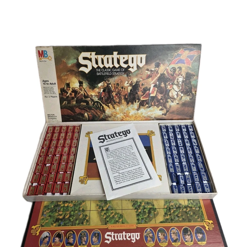 DE COLECCIÓN Stratego 1986 COMPLETO Clásico JUEGO DE MESA Captura Bandera Milton Bradley  Foto 2 de 4