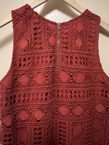 Sunday in Brooklyn rot Spitze Häkel Blume Tank gefüttert Anthropologie Damen Gr. M - Bild 2 von 7