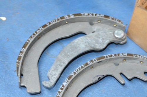Juego de zapatos de freno trasero 1963-1978 Opel Kadett A B C Olympia A GT 1605184 FABRICANTE DE EQUIPOS ORIGINALES - Imagen 9 de 9