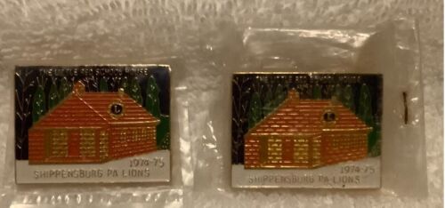 The Little Red School House Shippensburg Pa Lions Club Pin 1974 - 1975 New - Picture 3 of 7