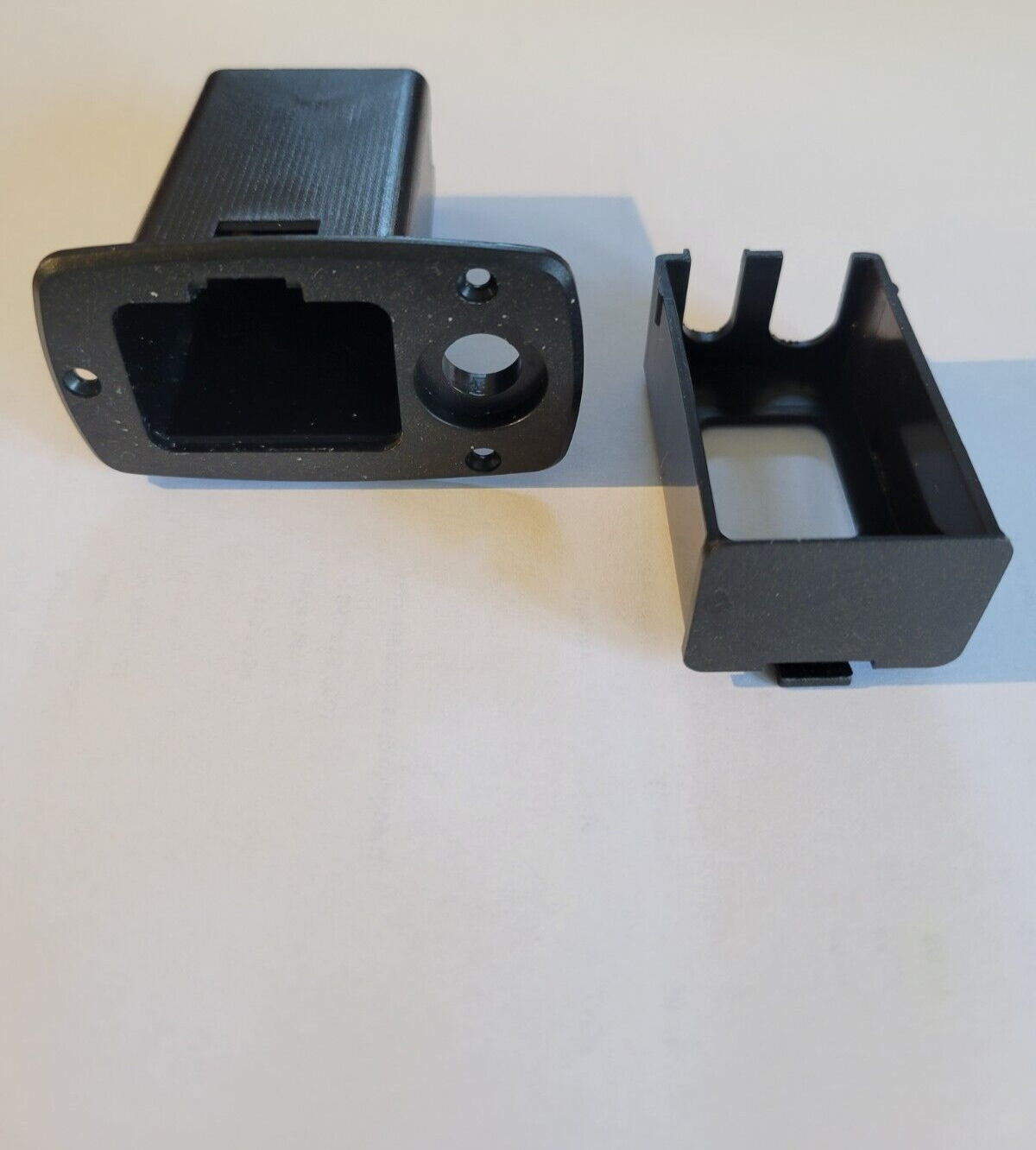 Vertical Guitar Battery Box 9V Battery Holder Case Box Cover with 1/4