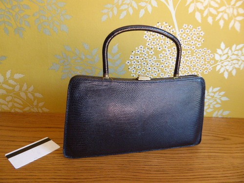 VINTAGE Petit sac dame ou pochette rétro reptile véritable noir TRES BON ETAT  - Picture 1 of 11