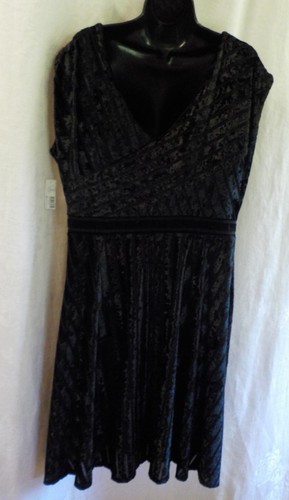 New Directions Velour Curvy Fit & Flare Dress Size 0 XL NWT Black Polyester Blen - Picture 6 of 12