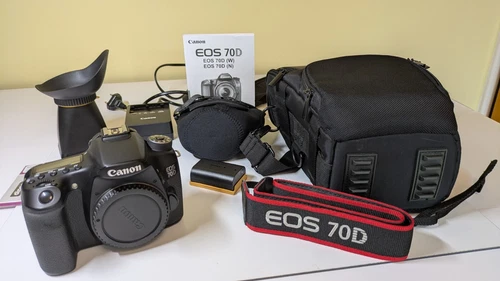 Canon EOS 70D Spiegelreflexkamera  | Gehäuse | Zubehörpaket