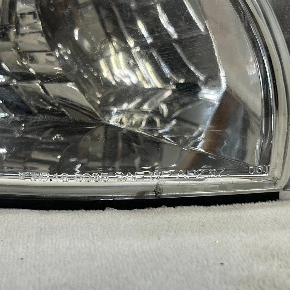 97-03 PONTIAC GRAND PRIX ПАССАЖИРСКАЯ БОКОВАЯ ФАРА В СБОРЕ TYC - Изображение 4 из 4