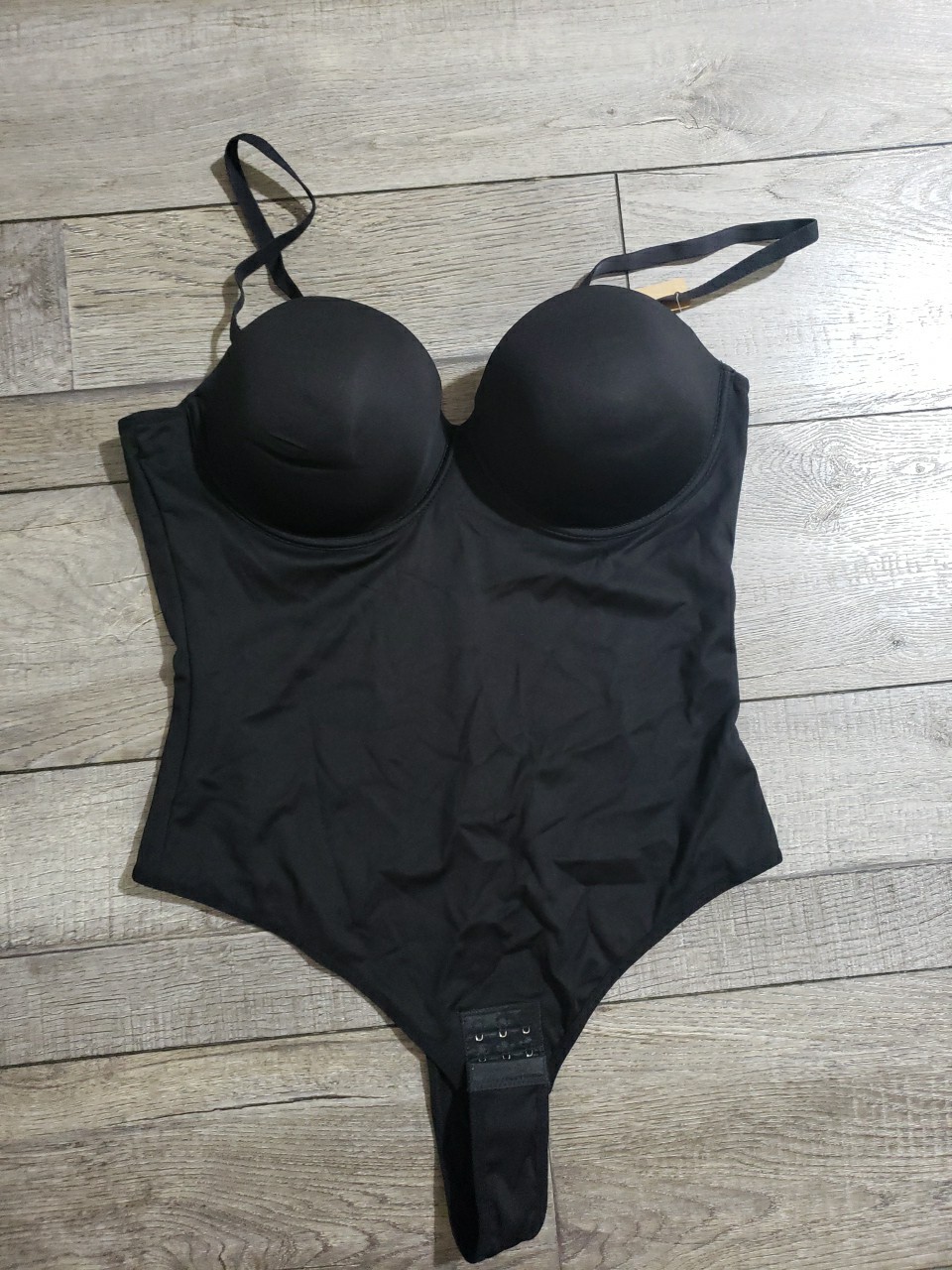 Foto 1 di 8