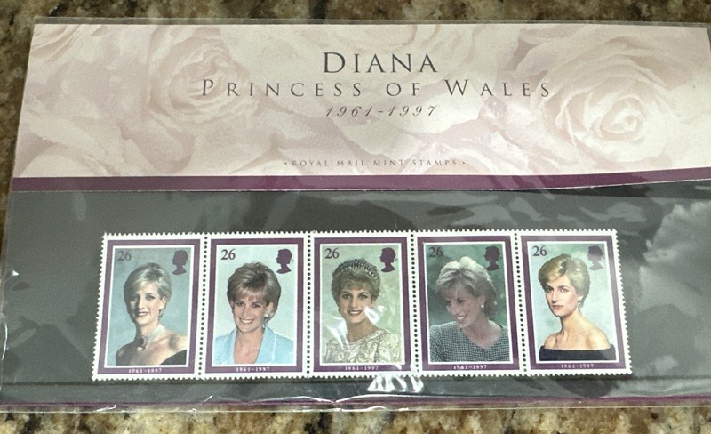 1998 Great Britain Diana Princess of Wales Stamp Presentation Pack – Royal Mail