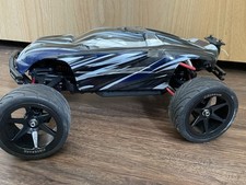 TRAXXAS Mini E-REVO 1/16th summit Spektrum Sa...