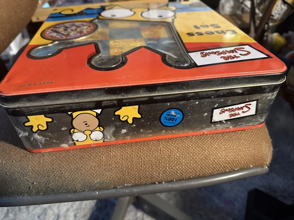 The Simpsons 3D Chess Set In Tin Box Cardinal Complete Set Vintage 2000 - Image 4 of 4