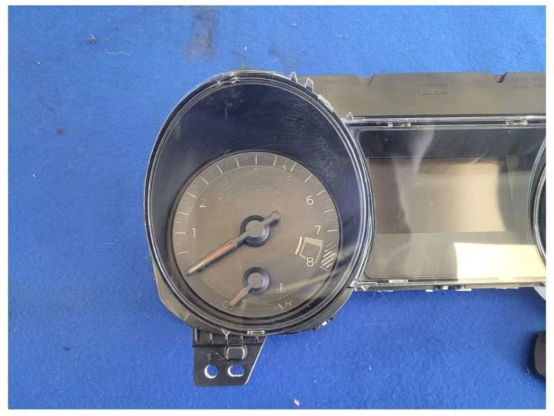 Ford Mustang GT S550 2021 calibre clúster velocímetro MPH 20 k millas 2560 Foto 2 de 4