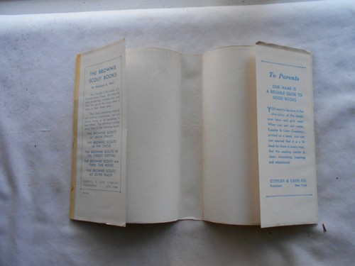 THE BROWNIE SCOUTS IN THE CIRCUS. By Mildred A. Wirt: 1949 F- HC/EX. FNE DJ - Picture 2 of 8