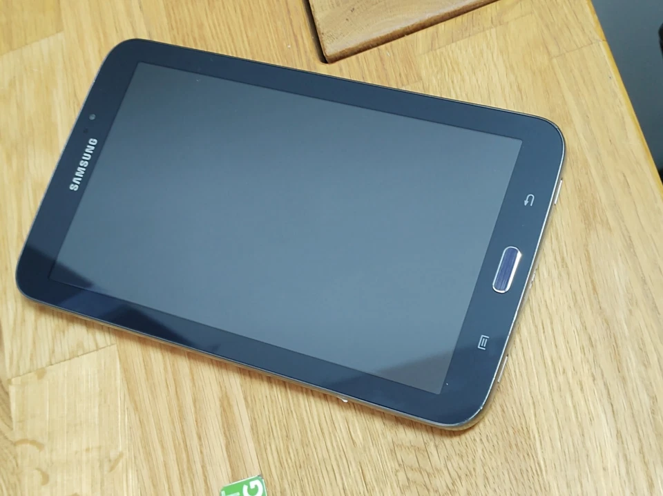 Samsung Galaxy Tab 3 SM-T210 8GB Wi-Fi 7" *USED - WORKING - SCREEN INFO* - Image 3 of 4