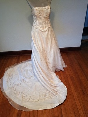BEAUTIFUL KAMBE STRAPLESS WEDDING GOWN #4