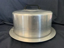 Regal Ware Aluminum Cake Carrier 1950s Locking Lid w/ Handle Mid Century Vintage