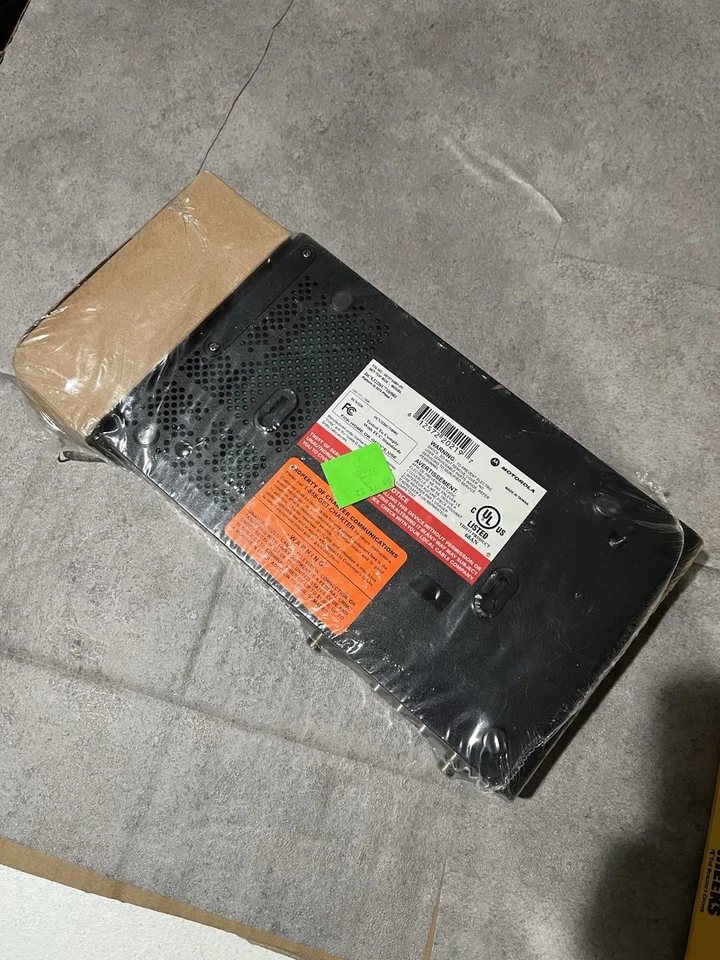 Arris DCX3220e Set-Top Box (DCX3220/C710/001) W/ Power Adapter - Image 4 of 4