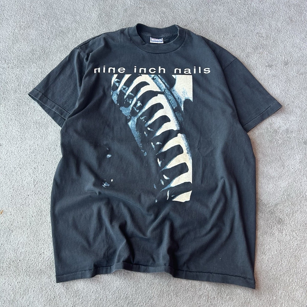 nine inch nails: now i'm nothing Tシャツ Vintage REPRINT Nine Inch Nails Now I'm Nothing NIN Tee