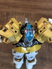 LEGO BIONICLE: Kopaka-Master of Ice (70788) (Missing Gold Mask and Skull Spider)