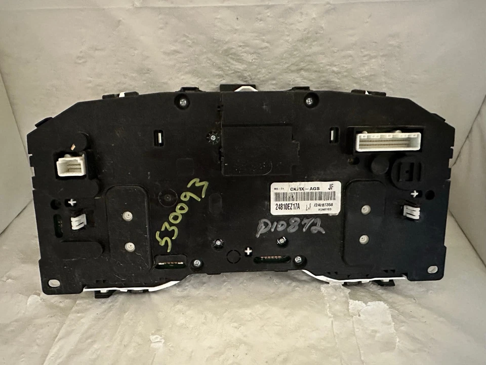 Cuadro de instrumentos velocímetro Titan XD 2017 indicadores de panel de instrumentos 97.772 millas Foto 2 de 4