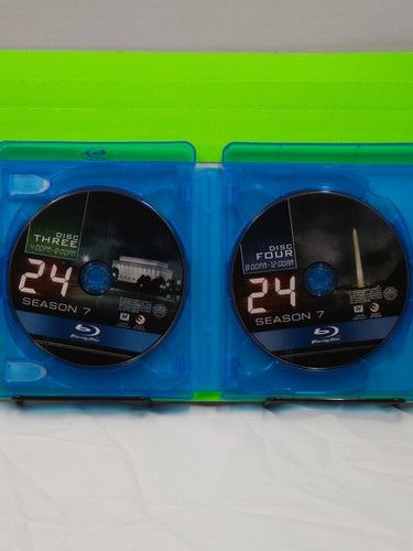 24 COMPLETE SEASON 7 SIX-DISC SET KIEFER SUTHERLAND BLU RAY - Picture 4 of 7