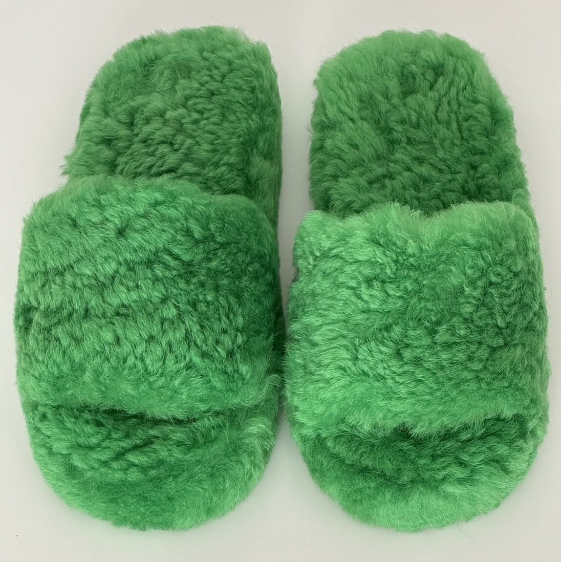 Bottega Veneta Green Teddy Shearling Padded Sandals 7 US 669414 IT