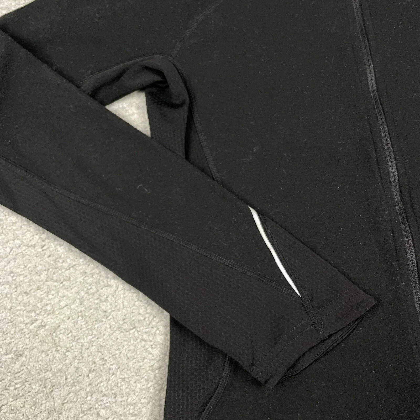 north-face flight series fleece thumb loops zip jacket