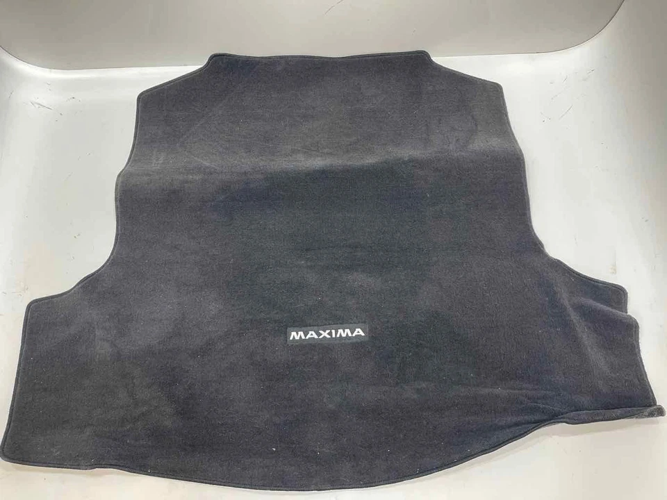 Alfombra de piso negra para maletero de carga trasera Nissan MAXIMA 2016-2023 FABRICANTE DE EQUIPOS ORIGINALES Foto 2 de 4