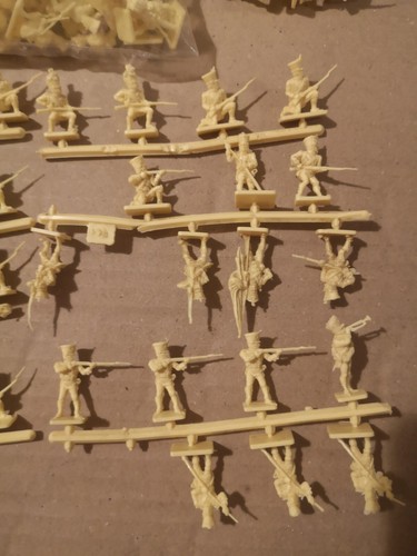 1/72, 20 mm napoleónica infantería francesa plástico blando (¿Airfix?) Más de 500g - Imagen 11 de 13