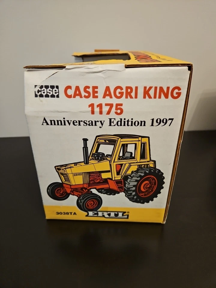 Case Agri King 1175 Toy Tractor Times Vintage 1997 Ertl Anniversary Edition 1/16 - Image 4 of 4