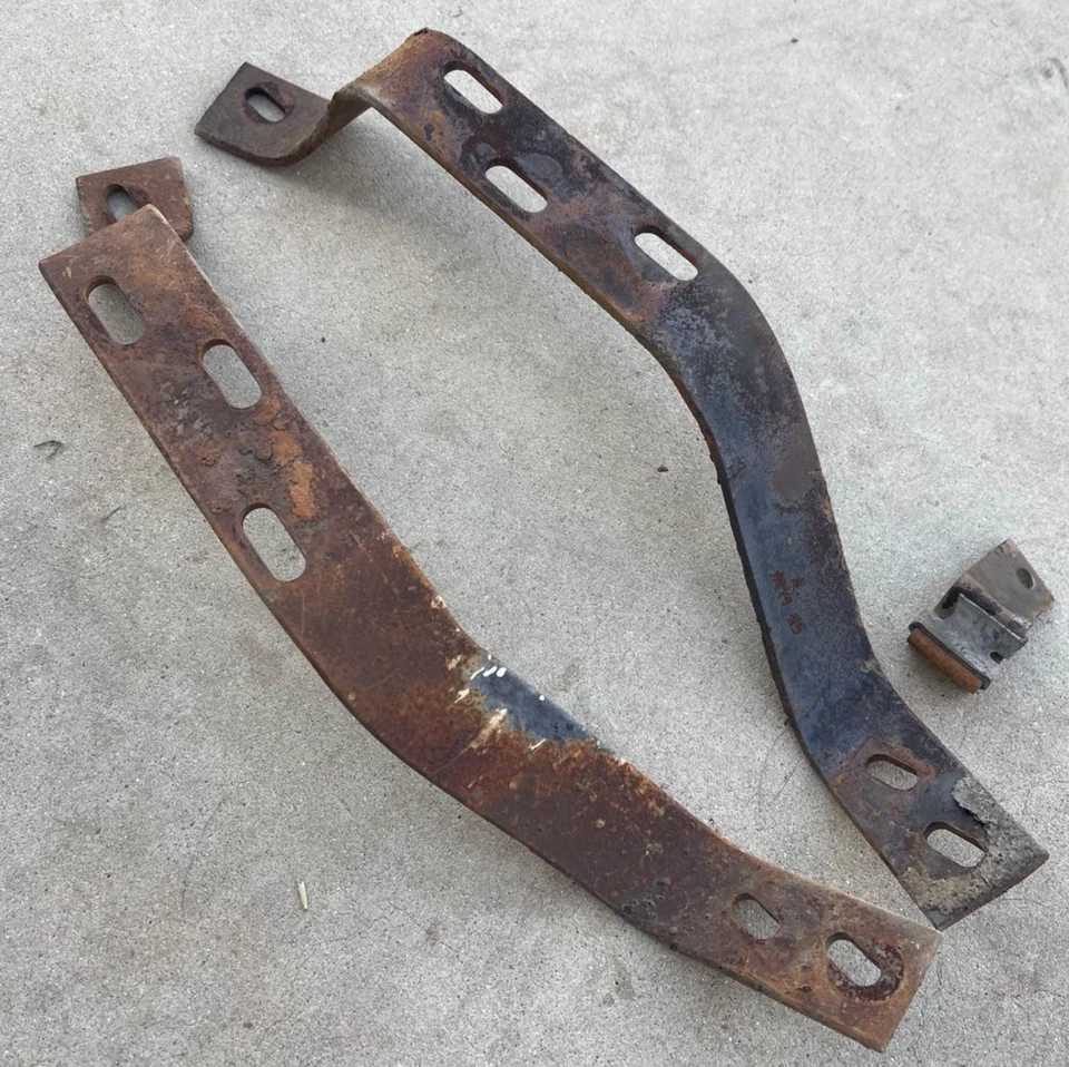 PARAGOLPES DELANTERO OLDSMOBILE 88 98 MONTAJE IMPACTO (3) SOPORTES 1955 55 OEM Foto 4 de 4