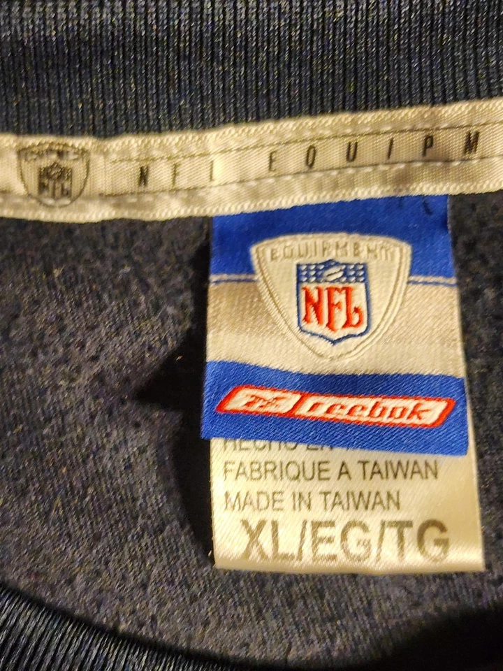 Vintage 90s Y2K Reebok NFL Equipment Houston Texans Long Sleeve Fleece Shirt XL - Image 4 of 4