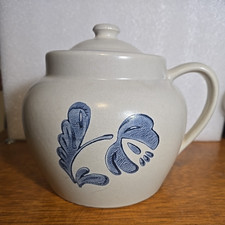Vtg Pfaltzgraff Yorktowne Bean Pot W/Lid  70 Cream/Blue Accent. Made in USA