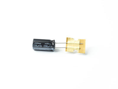 Neu - 5 Stück Nichicon AL-ELKO Kondensator 2200uF 16V Pufferspeicher für Decoder