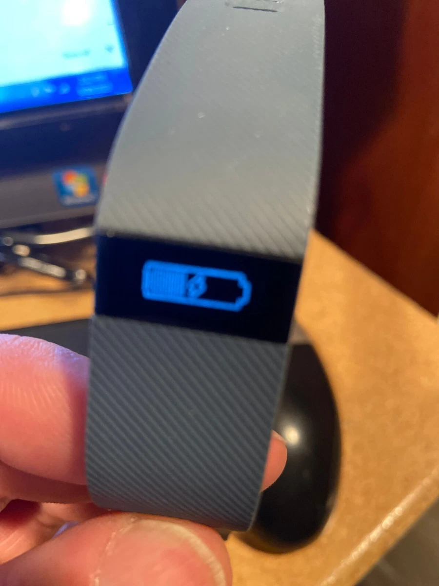 Fitbit Charge HR Blue Small Band Pre Owned Works With Charger