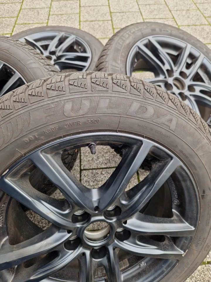 4Stk Alufelgen mit M&S Winterreifen - Bild 2 von 4