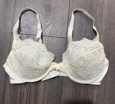 Vintage Victoria s Secret Second Skin Miracle Lace Bra 34C Ivory Gold Label  