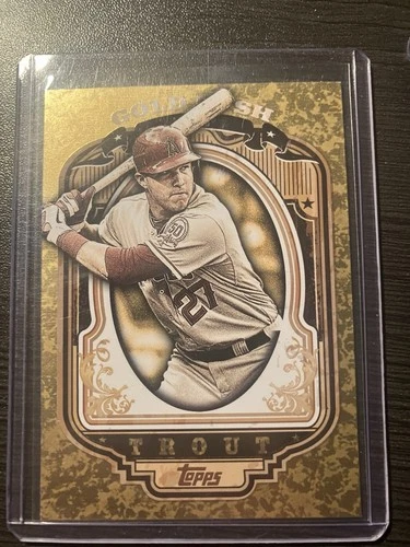 Topps 2012 Gold Rush Mike Trout GR8 Angels Insert Baseball Card