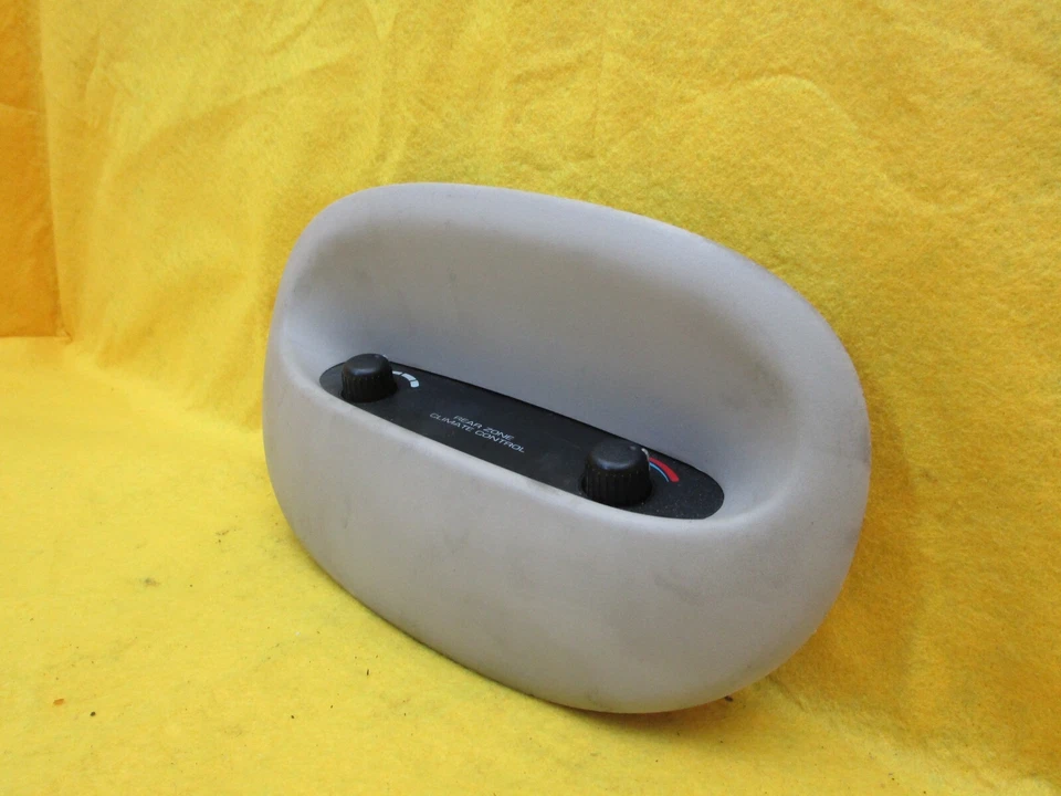 2001 - 2007 Dodge Grand Caravan задний переключатель климат-контроля переменного тока тепла PN 4685797AA - Изображение 2 из 4