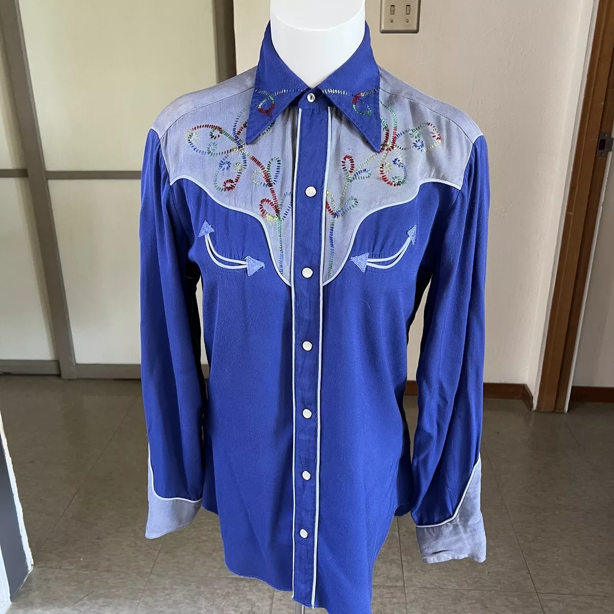 1960s Vintage two tone H Bar C Embroidered Gabardine Western Shirt S