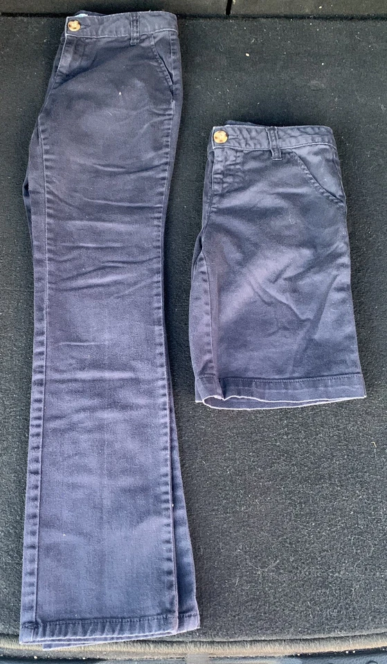 Old Navy 品牌校服女孩 12 码裤子 & 尺码 10 短 2 件装 — 第 3/4 张图片