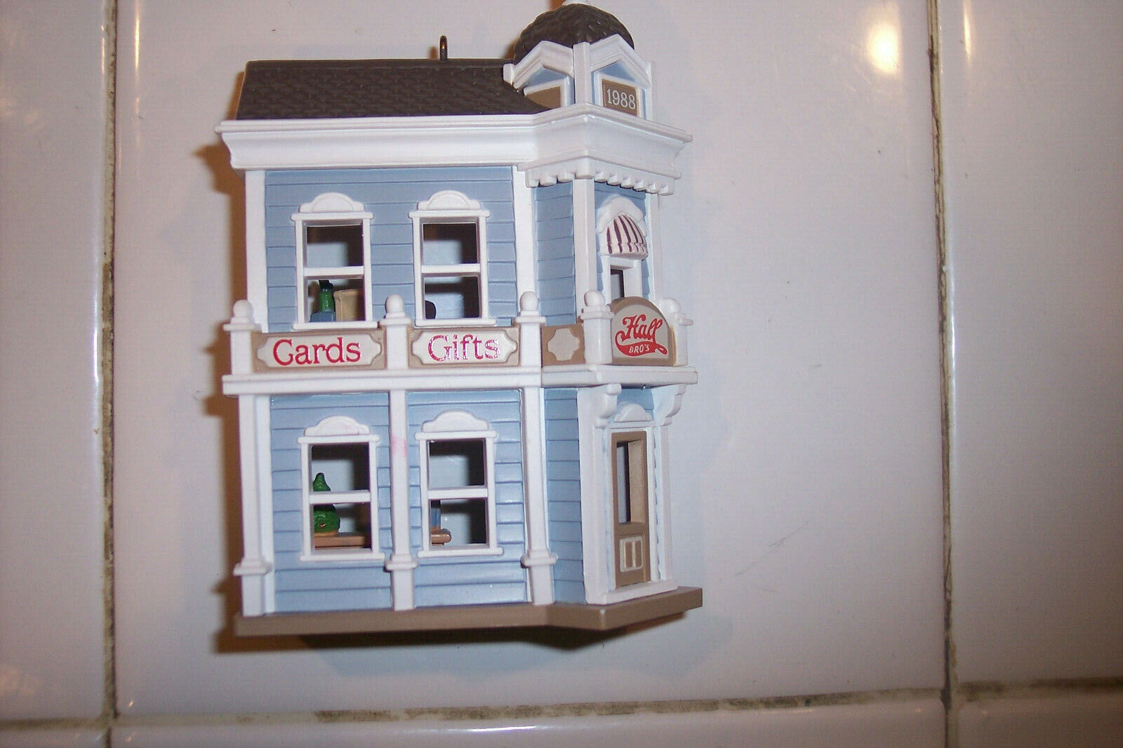 Picture 9 of 12