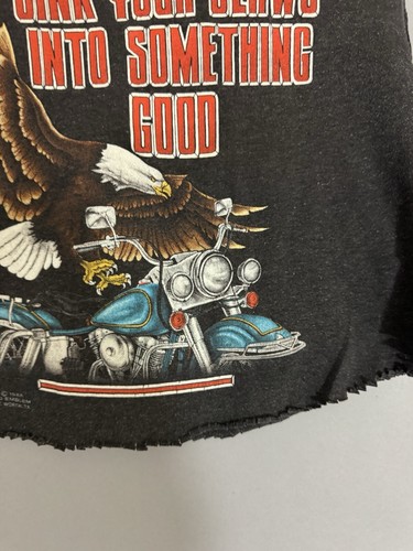 Vintage Harley Davidson 1987 Tank Top ‘Sink Your Teeth Into’ 3D Emblem TEXAS - Picture 6 of 10