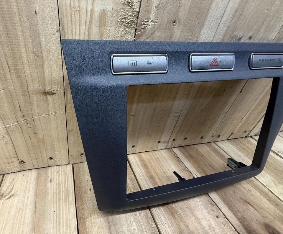 Ford Transit Connect 2010-2013 consola central radio bisel interruptor de peligro Foto 2 de 4