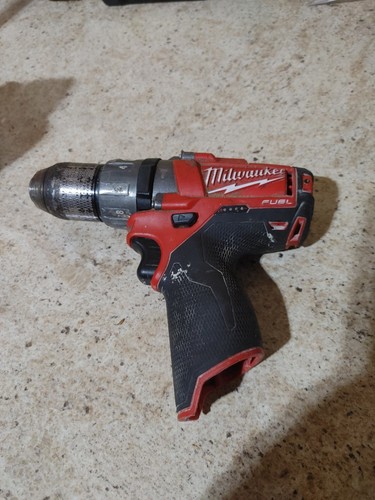 Milwaukee FUEL M12 2404-20 12V  1/2" Hammer Drill/Driver FOR PARTS/REPAIR
