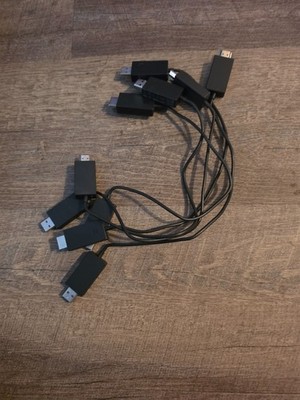 Microsoft Wireless Display Adapter v2 model 1733