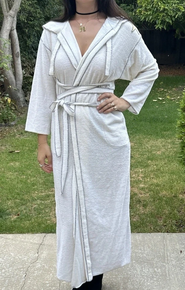 Bata larga de tela de rizo Theodore M Canyon Group vibra Beverly Hills de colección Foto 2 de 4